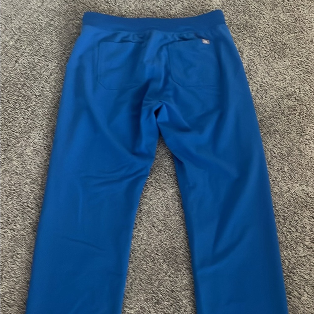Figs large pants; like new